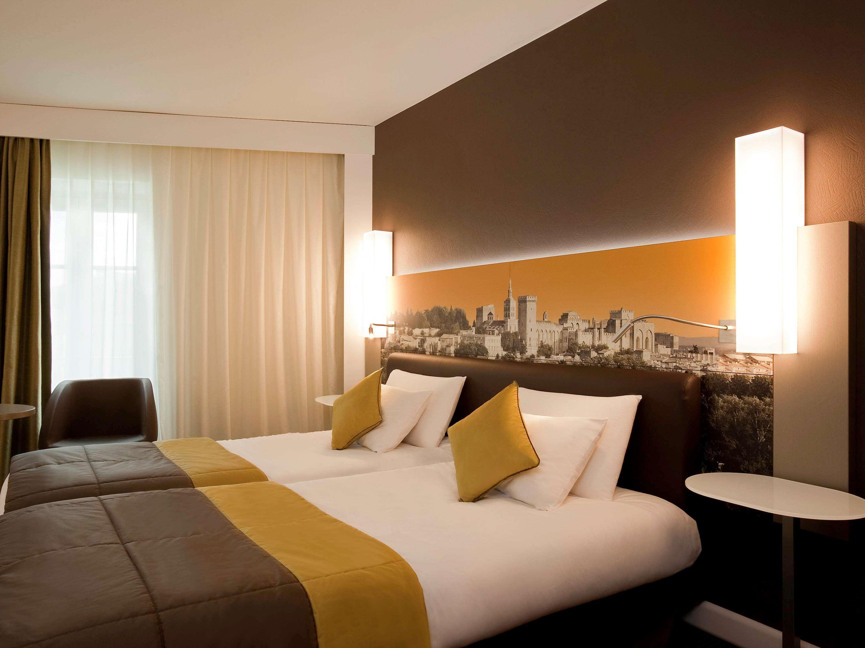 Mercure Centre Palais Des Papes 4*