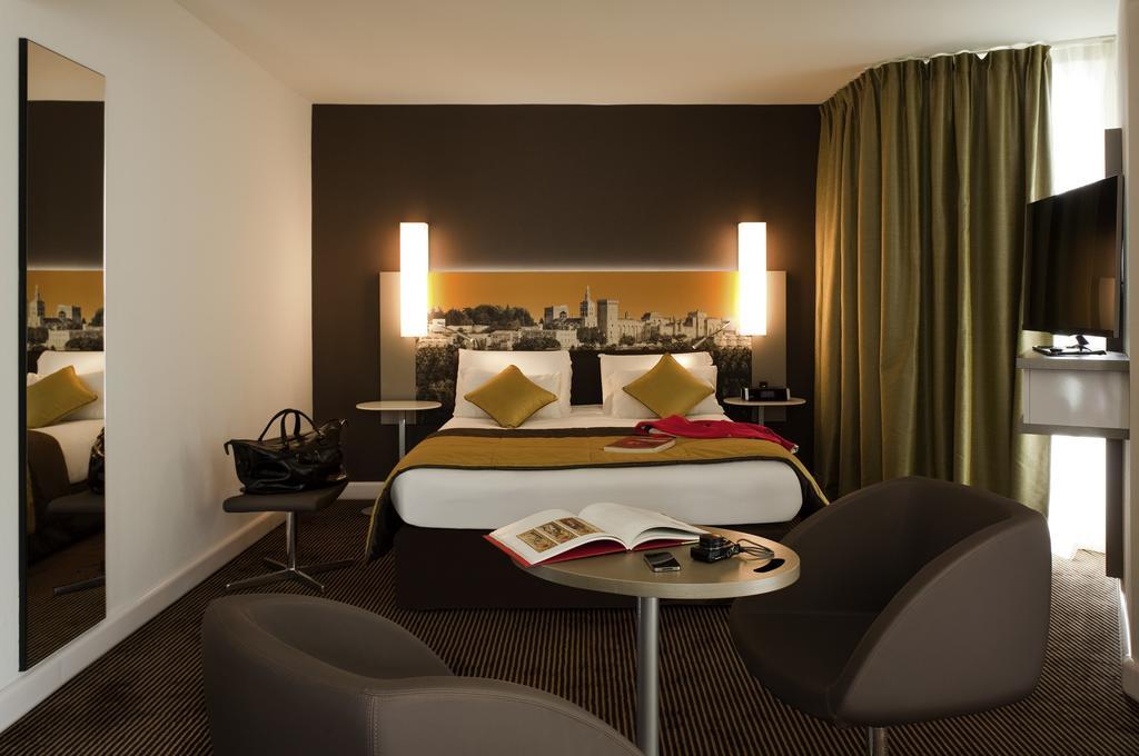 Mercure Centre Palais Des Papes Hotel